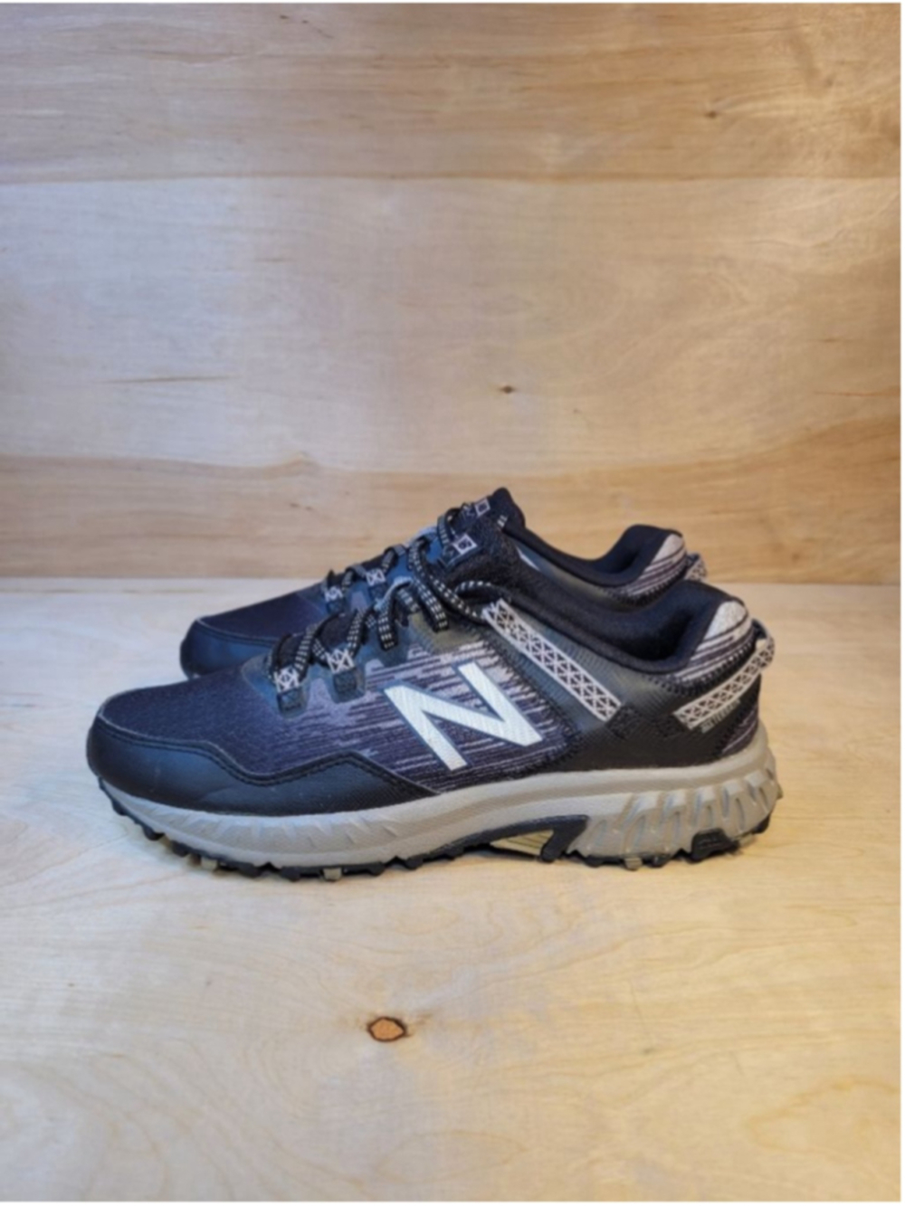 New Balance 410 V6 Trail Running Athletic Womens Size 7.5 Shoes - Picture 6 of 12